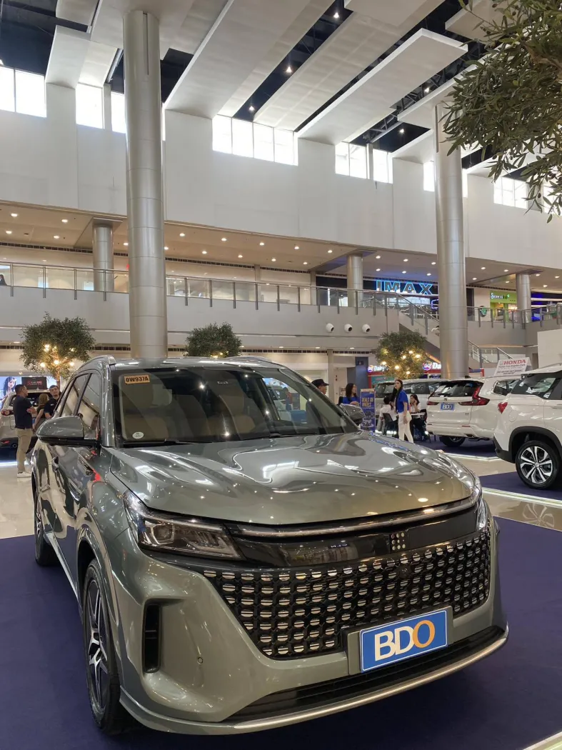 Exclusive Car Display DFSK